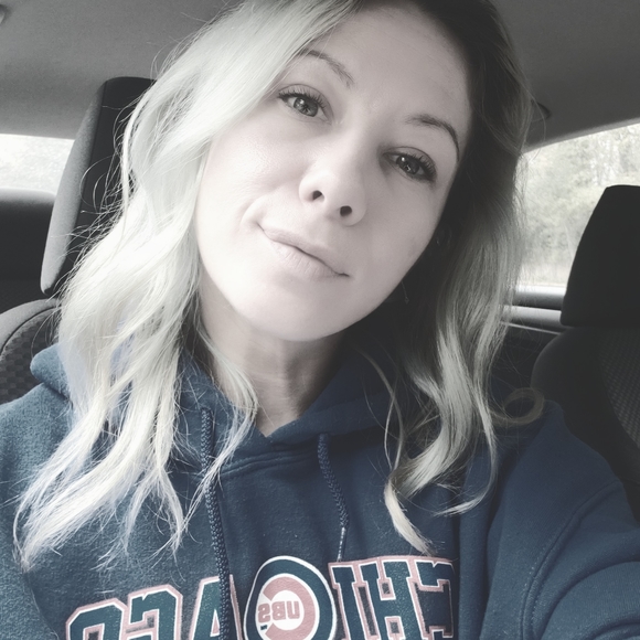 Meet your Posher! 🌟 🌹 - Picture 6 of 15